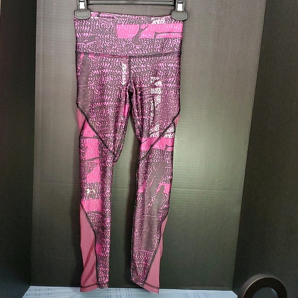 Under Armour Heat Gear Compression Leggings - Size X-Small - Picture 2 of 13